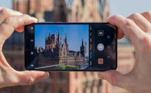 Read more about the article How to connect camera to phone